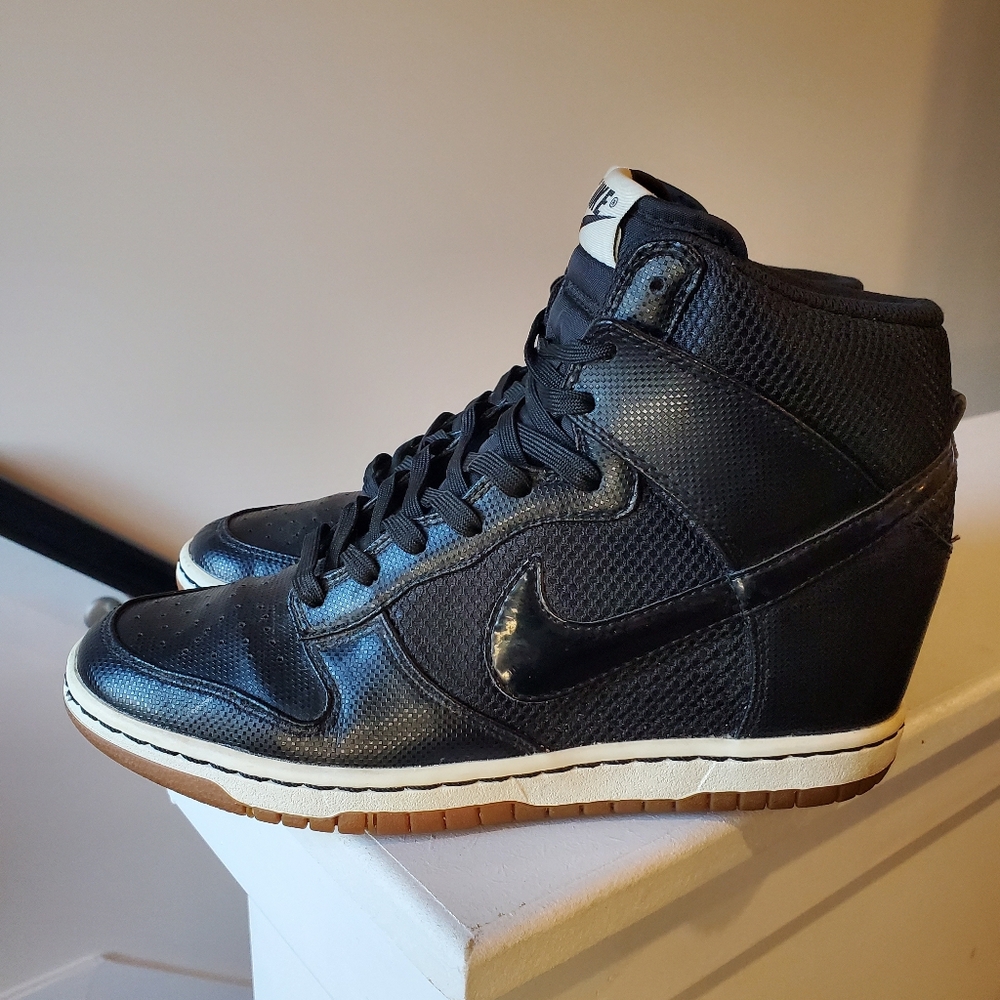 Nike Dunk Sky Hi Hidden Wedge Sneakers – Women’s 8.5 – Black - Picture 2 of 8
